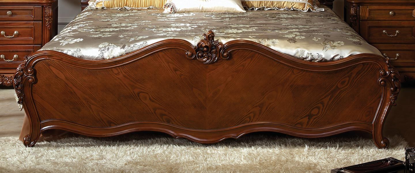 Luxury Traditional Bed With Solid Wood Headboard OB 0314044 03