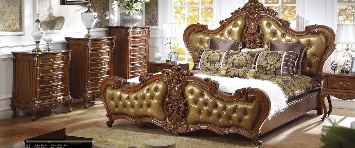 Luxury Traditional Bed With Upholstered Headboard OB 0314043 02